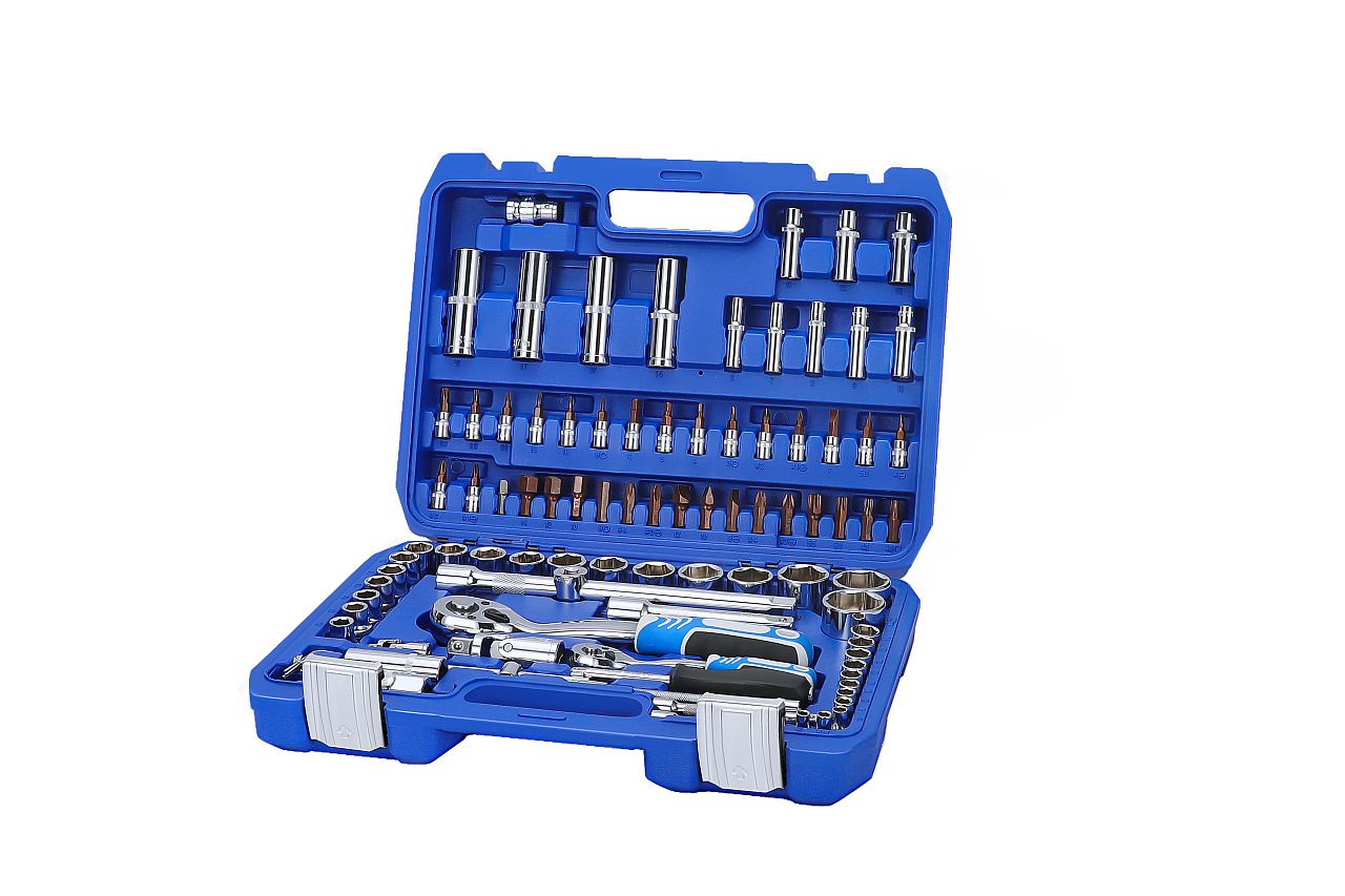 專業(yè)呈現(xiàn) 國際站汽修五金工具套裝的藍盒白底無感攝影